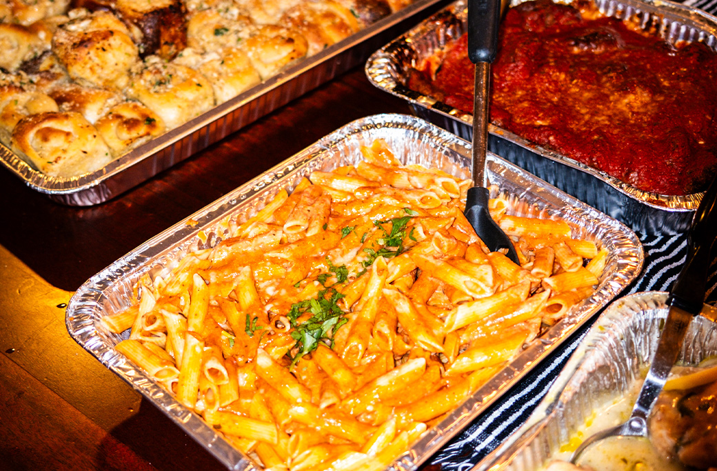 What Are the Best Pizza Party Food Ideas for Specific Events?